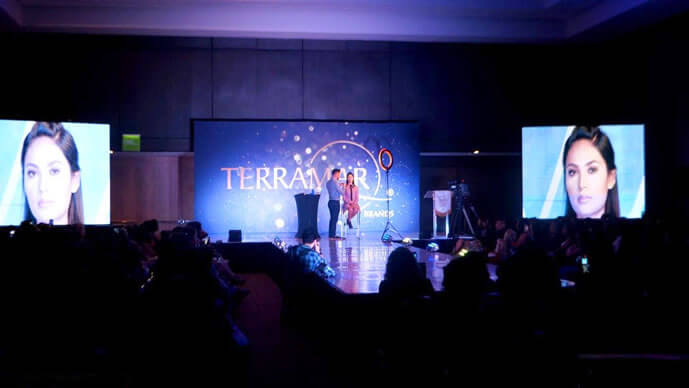 Pasarela. Renta de audio e iluminación